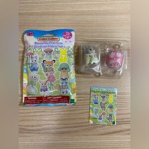 Calico Critters Blooming Baby Friends Series mystery #4 - Rae